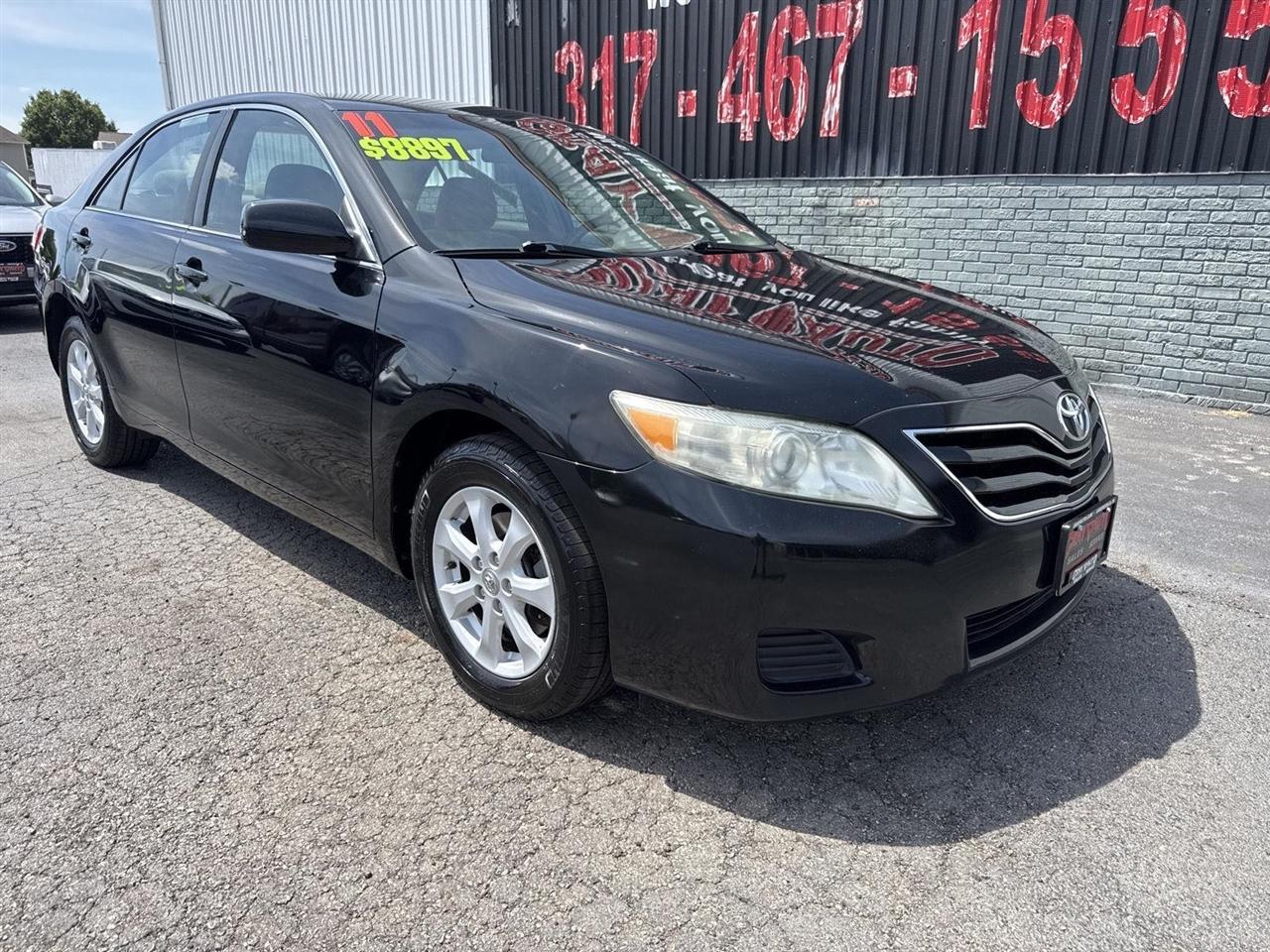 Toyota Camry 4dr Sdn I4 Man LE (Natl) 2011
