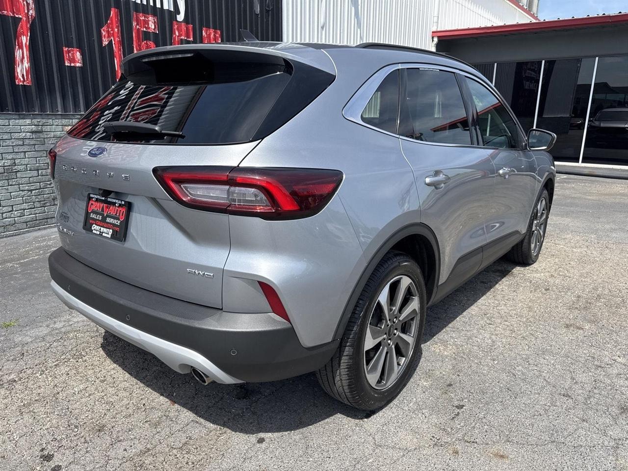 Ford Escape Platinum AWD 2024