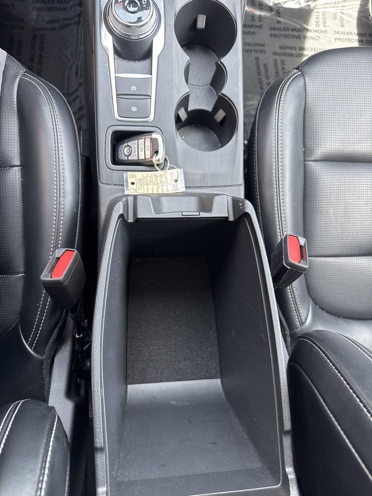 Ford Escape Platinum AWD 2024