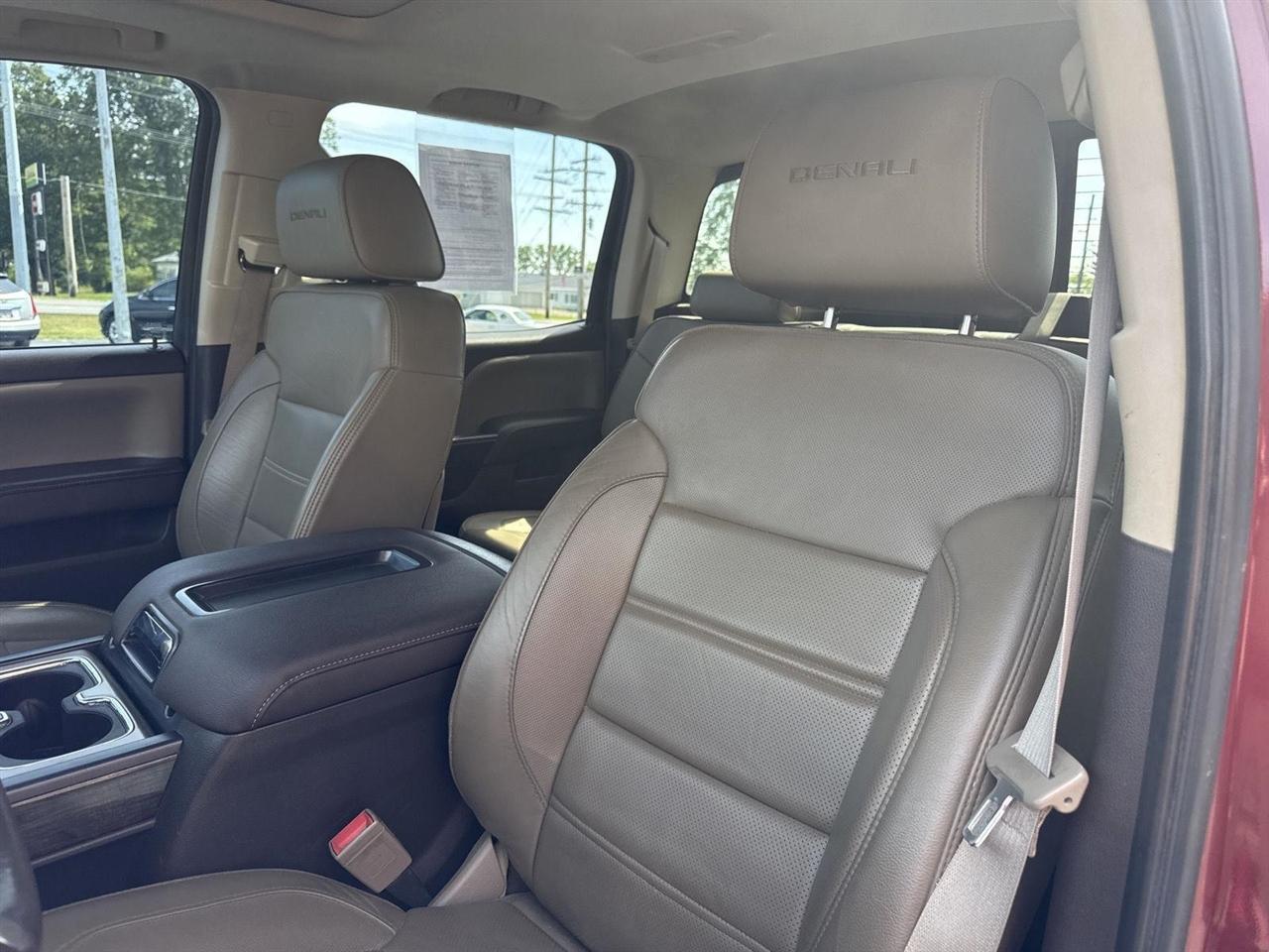 GMC Sierra 2500HD available WiFi 4WD Crew Cab 153.7" Denali 2015