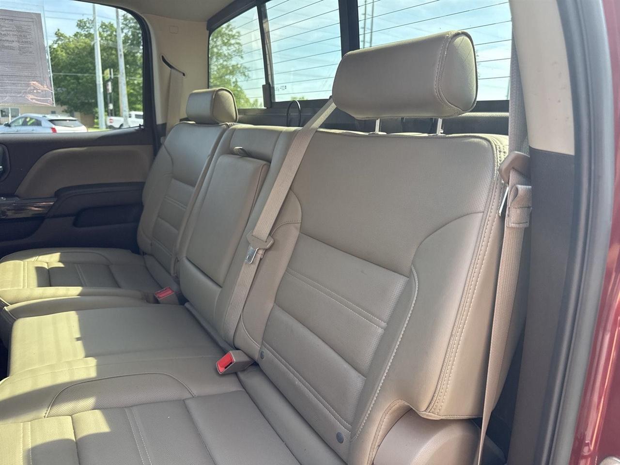 GMC Sierra 2500HD available WiFi 4WD Crew Cab 153.7" Denali 2015