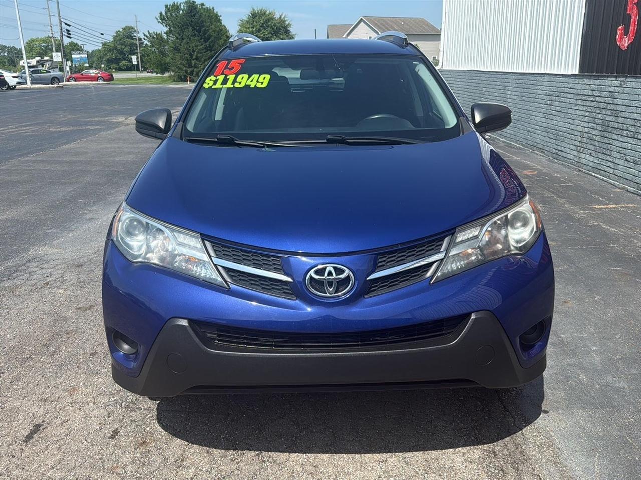 Toyota RAV4 AWD 4dr LE (Natl) 2015