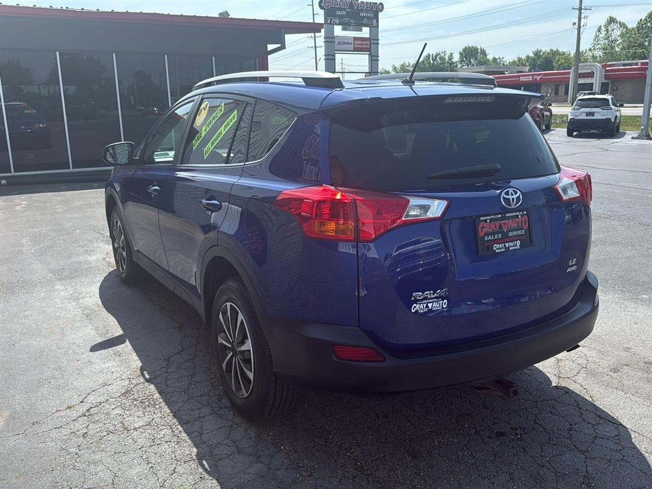 Toyota RAV4 AWD 4dr LE (Natl) 2015