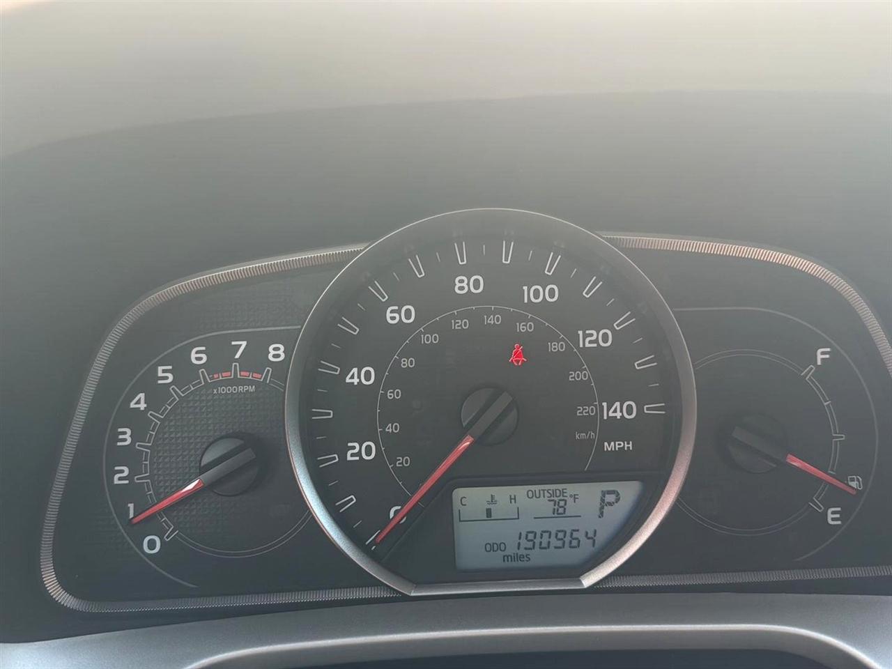 Toyota RAV4 AWD 4dr LE (Natl) 2015