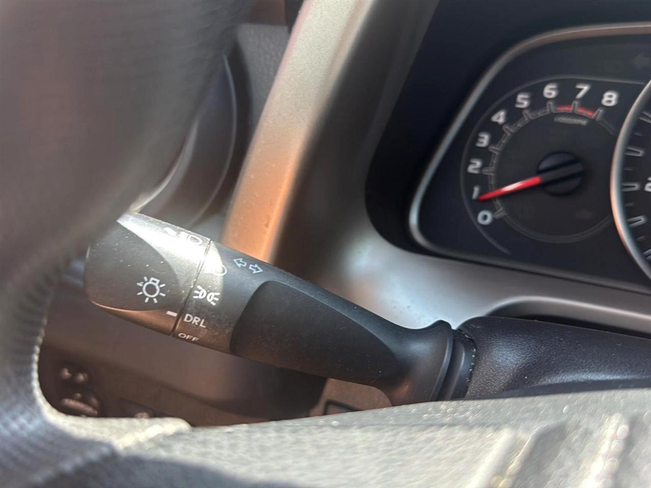 Toyota RAV4 AWD 4dr LE (Natl) 2015