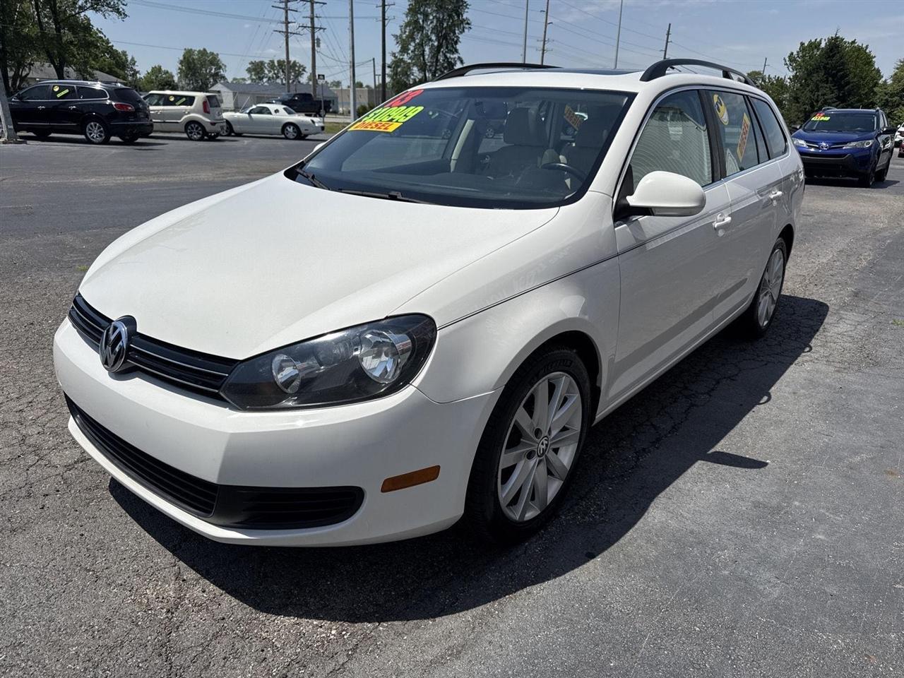 Volkswagen Jetta SportWagen 4dr DSG TDI w/Sunroof & Nav 2013