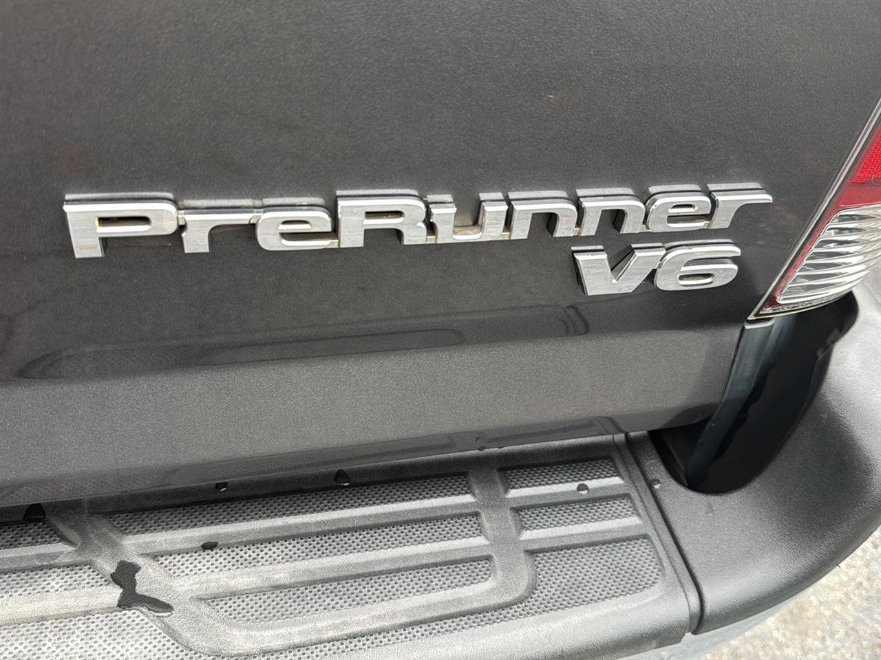 Toyota Tacoma 2WD Double Cab V6 AT PreRunner (Natl) 2012