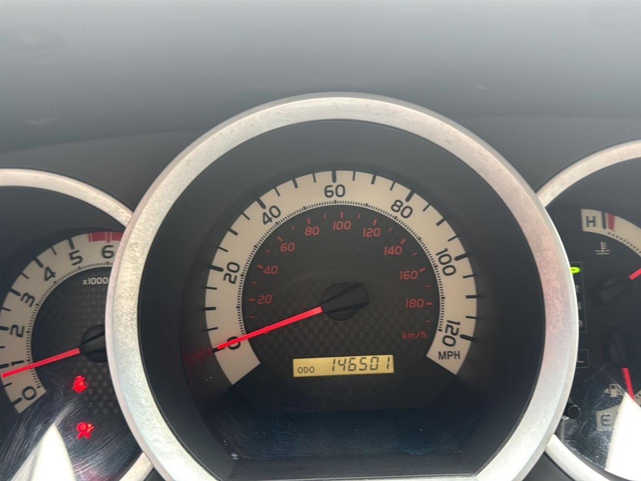Toyota Tacoma 2WD Double Cab V6 AT PreRunner (Natl) 2012