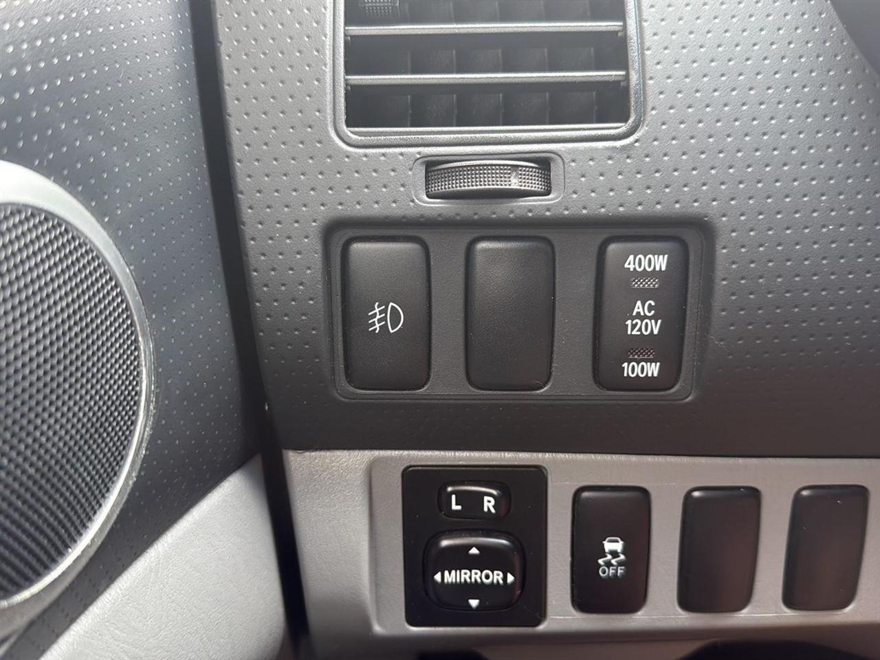 Toyota Tacoma 2WD Double Cab V6 AT PreRunner (Natl) 2012