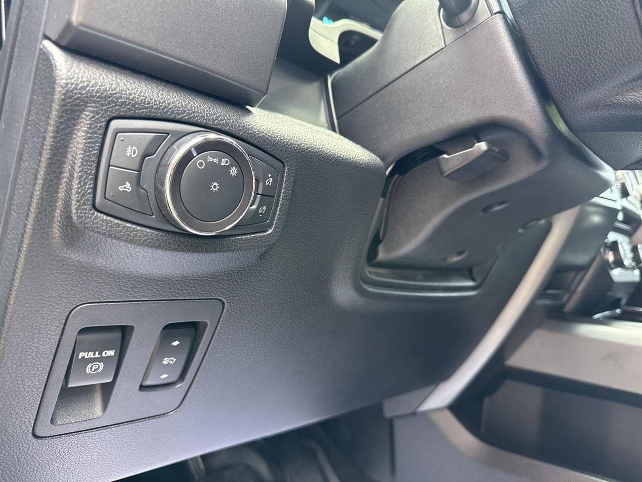 Ford F-150 XL 4WD SuperCrew 5.5' Box 2018