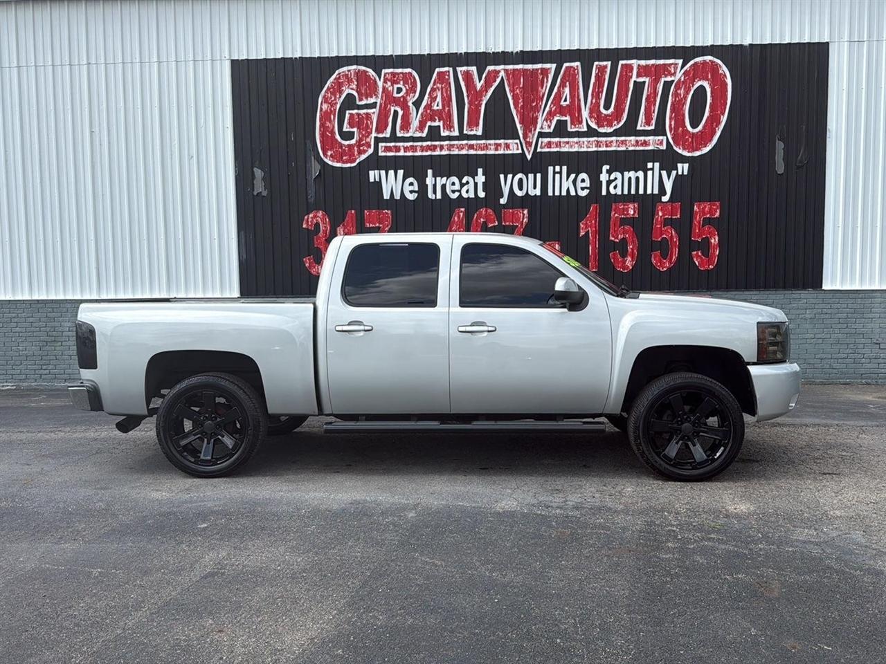 2011 Chevrolet Silverado 1500 4WD Crew Cab 143.5" LTZ