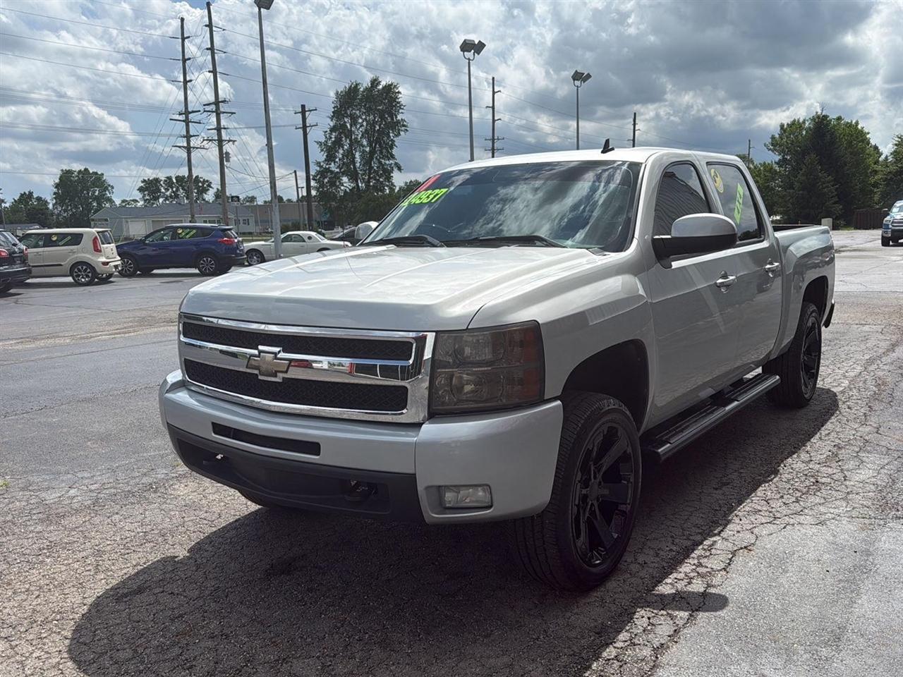 Chevrolet Silverado 1500 4WD Crew Cab 143.5" LTZ 2011