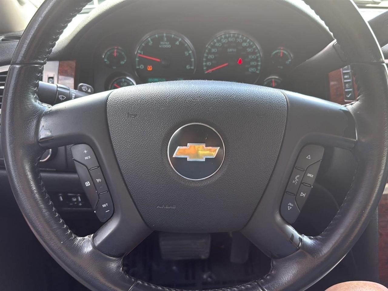 Chevrolet Silverado 1500 4WD Crew Cab 143.5" LTZ 2011