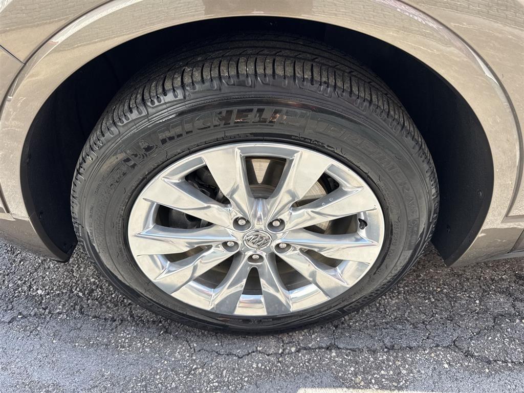 Buick Envision FWD 4dr Essence 2017