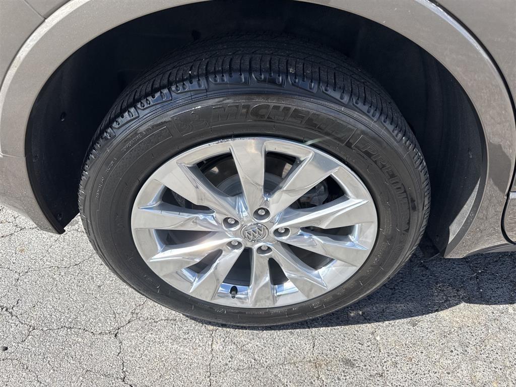 Buick Envision FWD 4dr Essence 2017