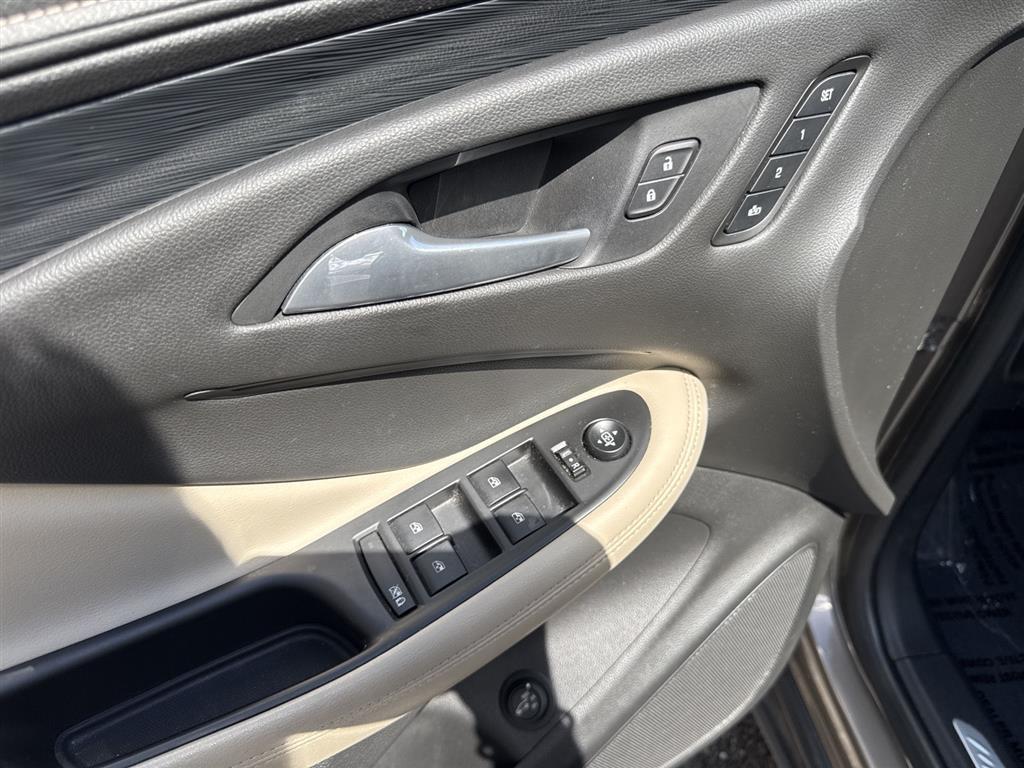 Buick Envision FWD 4dr Essence 2017