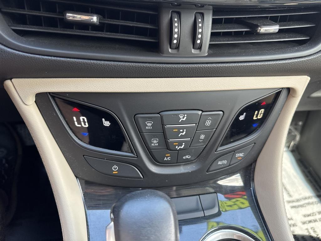Buick Envision FWD 4dr Essence 2017