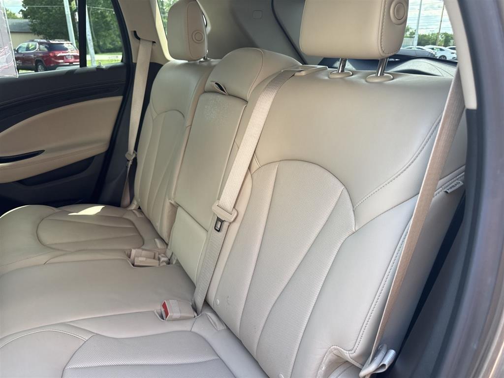Buick Envision FWD 4dr Essence 2017
