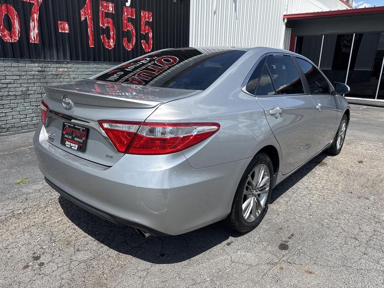 Toyota Camry XLE Auto (Natl) 2017