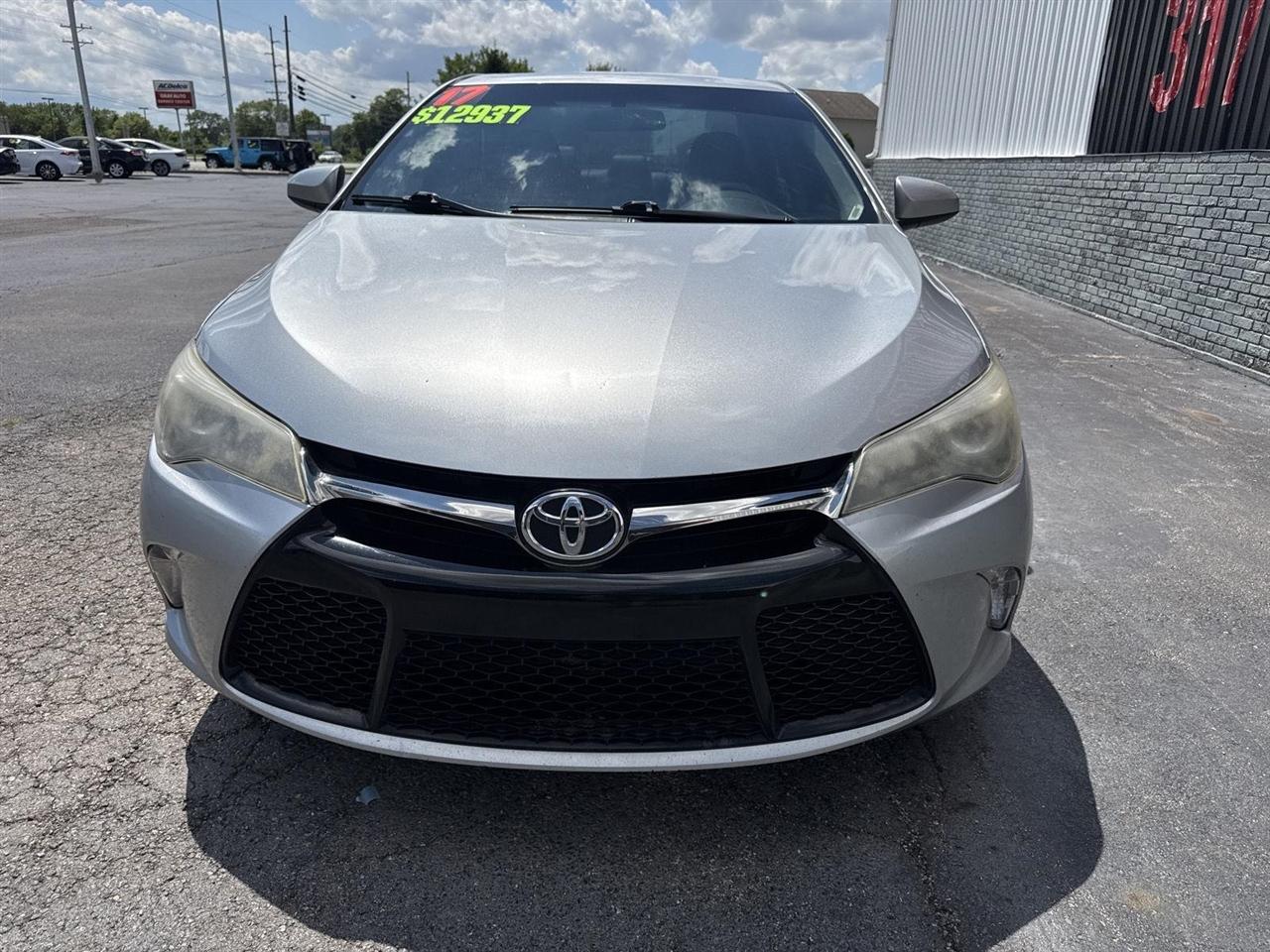 Toyota Camry XLE Auto (Natl) 2017