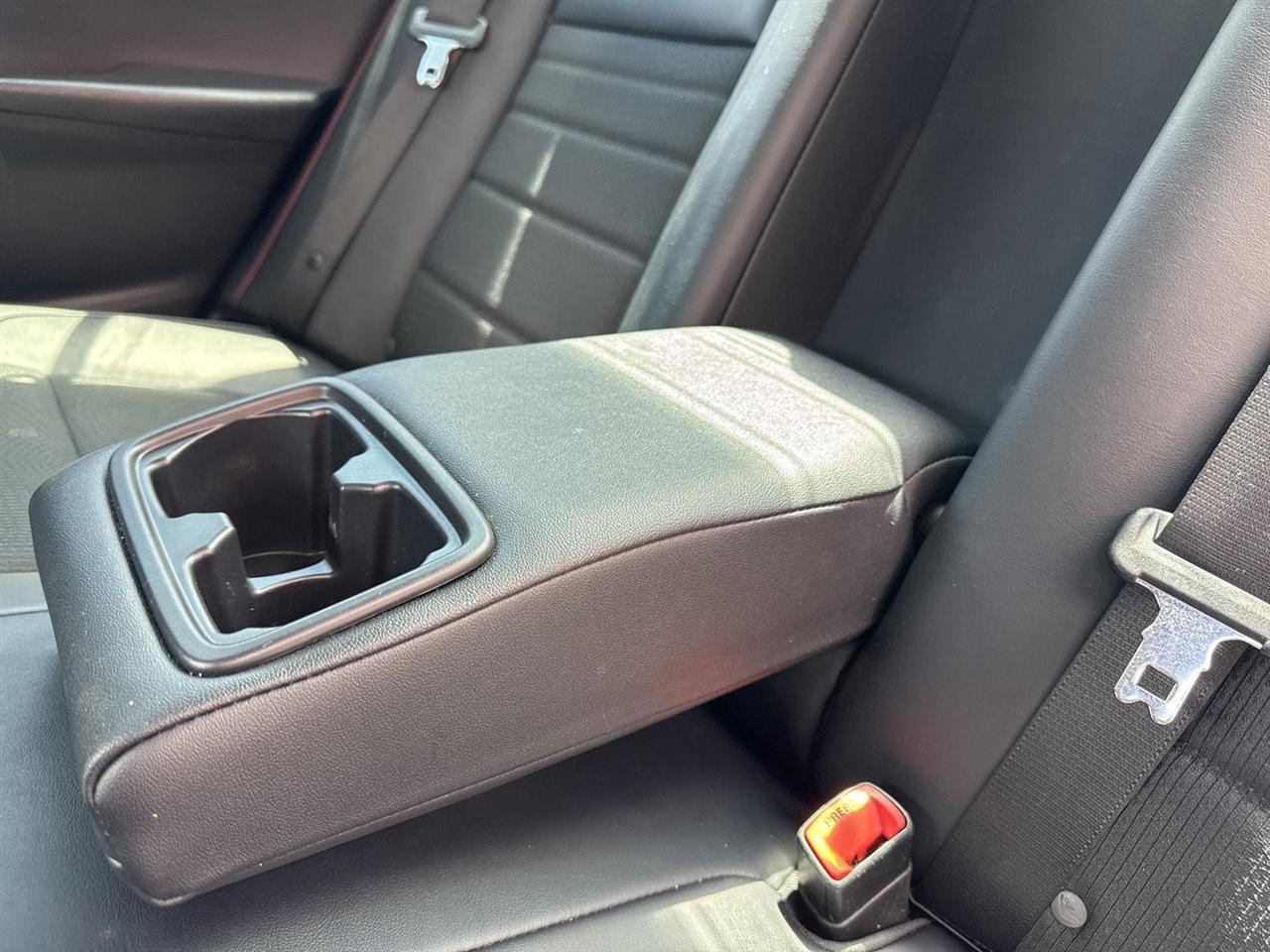 Toyota Camry XLE Auto (Natl) 2017