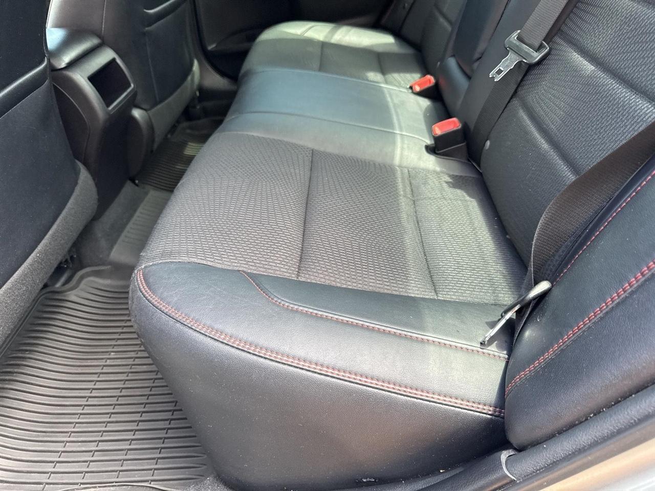 Toyota Camry XLE Auto (Natl) 2017