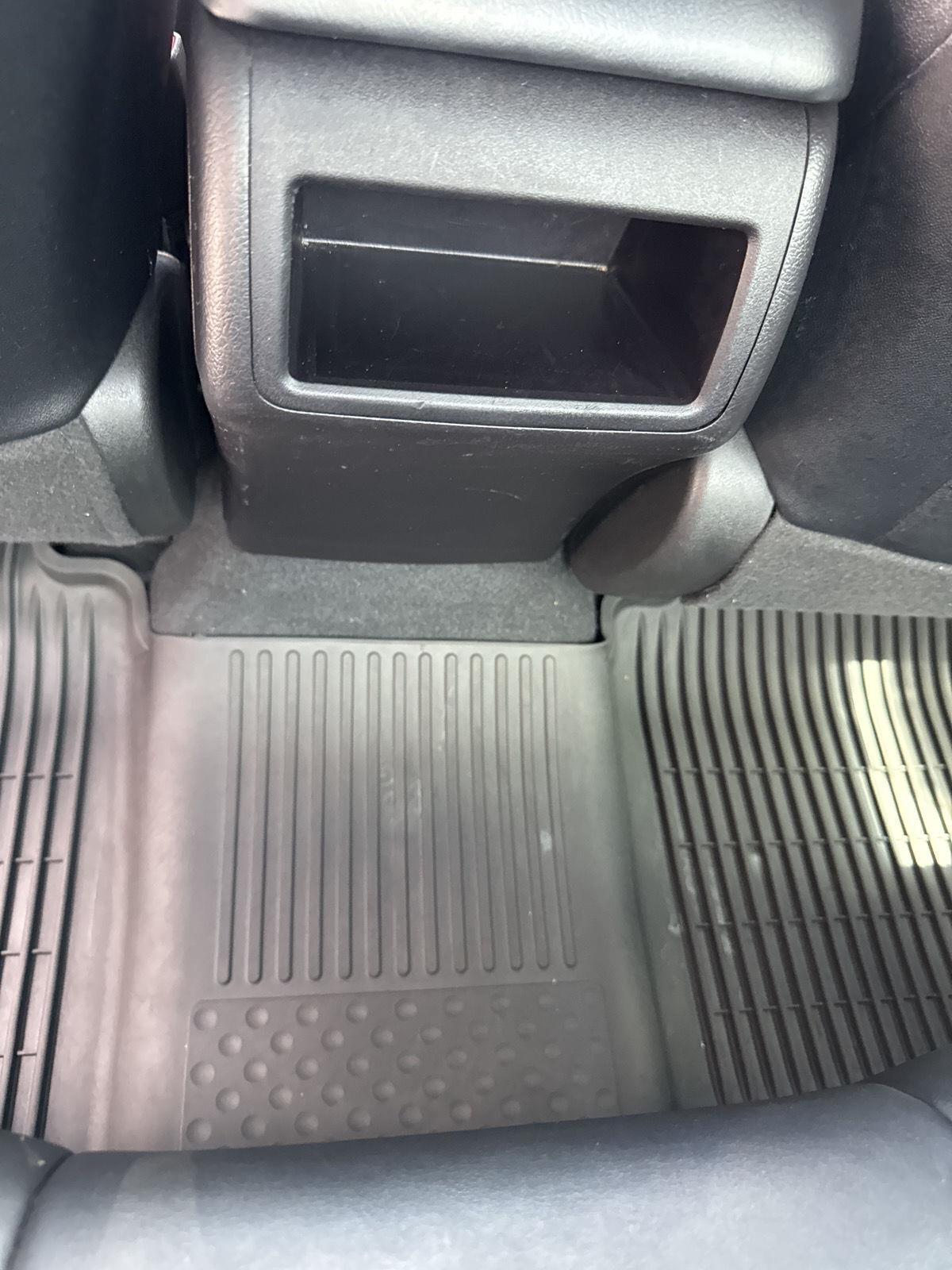 Toyota Camry XLE Auto (Natl) 2017