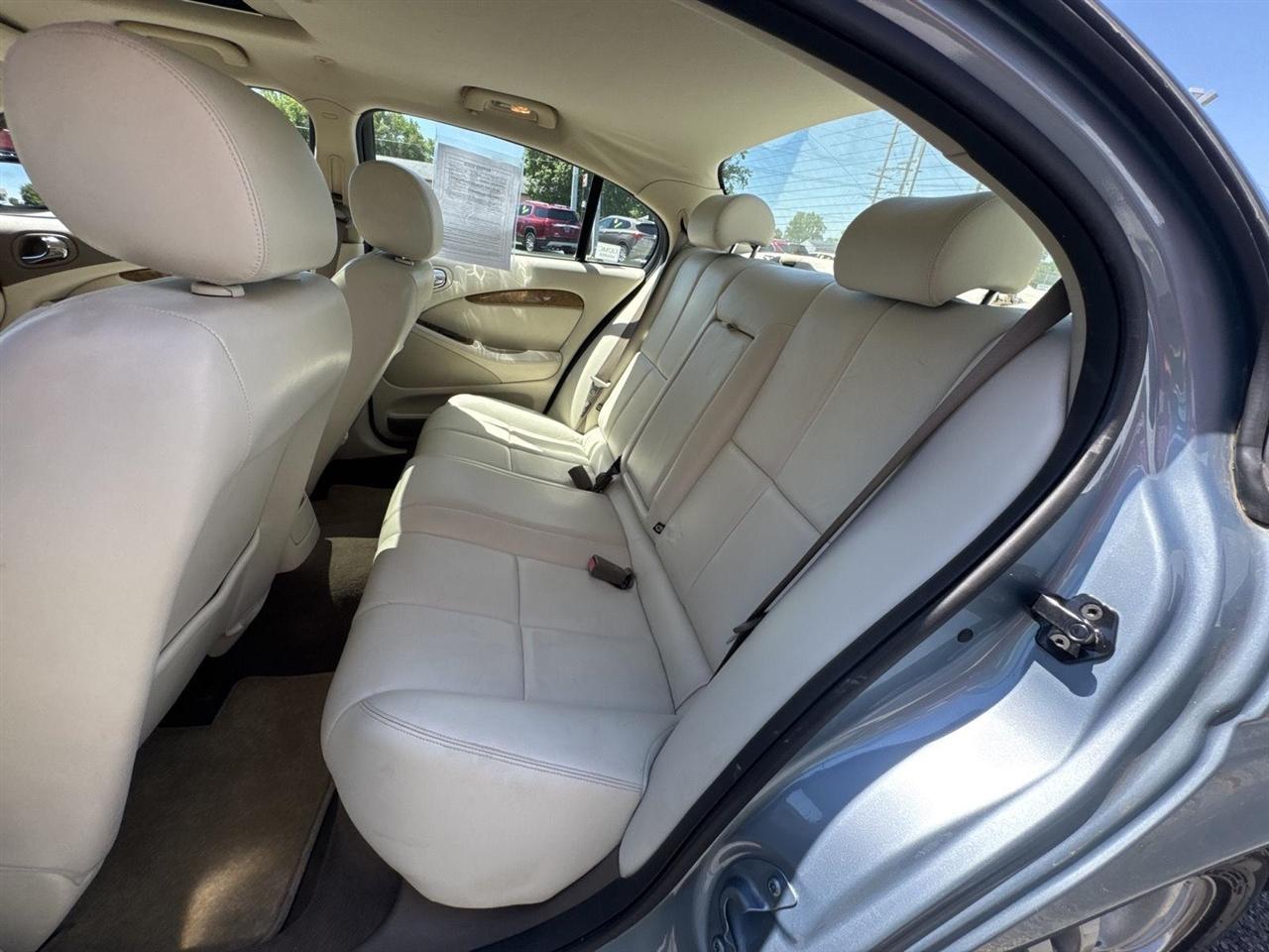 Jaguar S-Type 4dr Sdn V6 2005