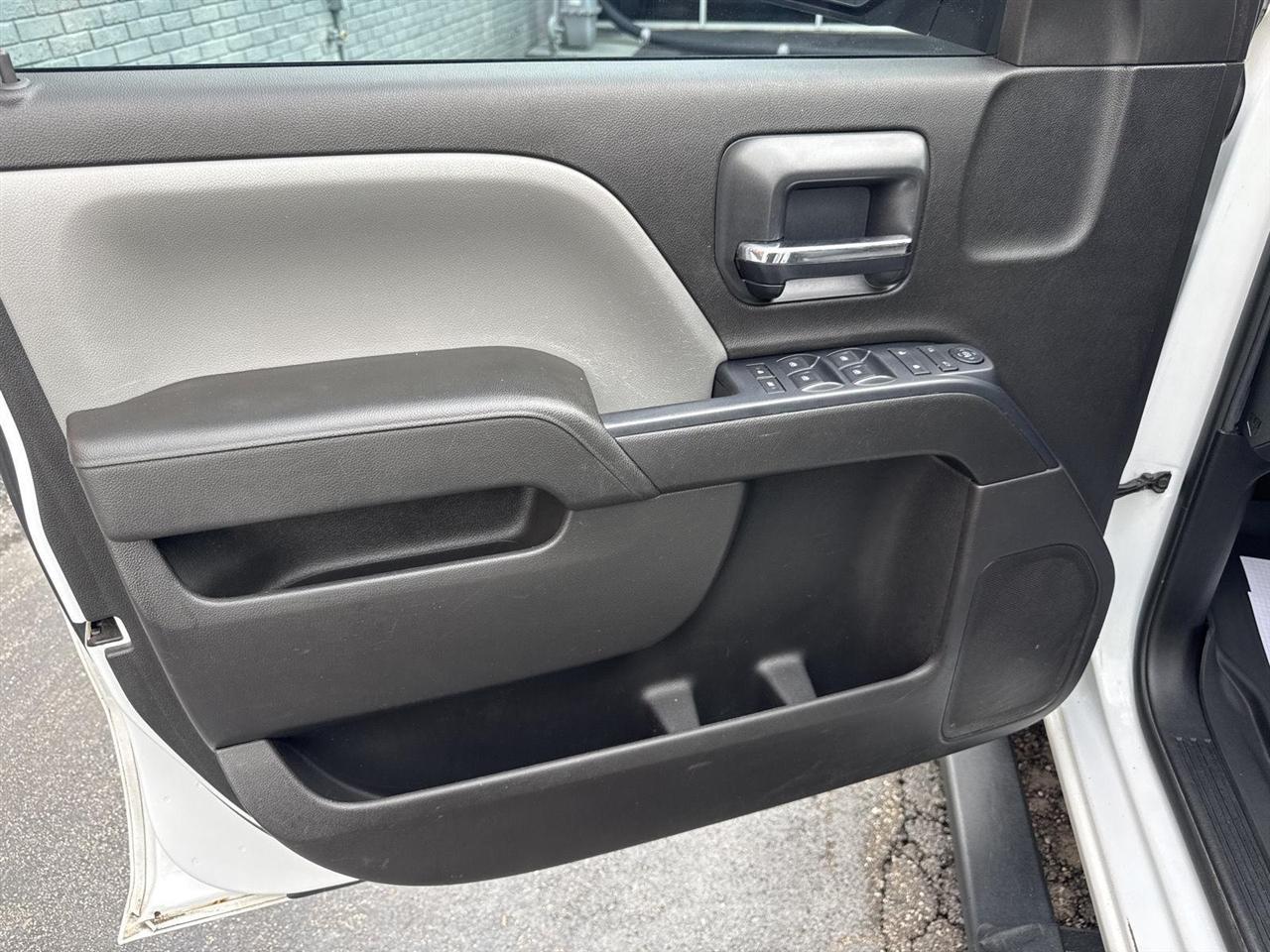 Chevrolet Silverado 1500 4WD Double Cab 143.5" Custom 2016