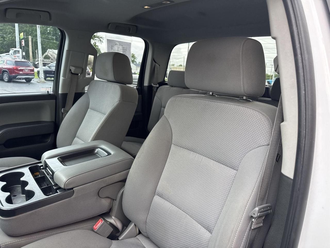 Chevrolet Silverado 1500 4WD Double Cab 143.5" Custom 2016
