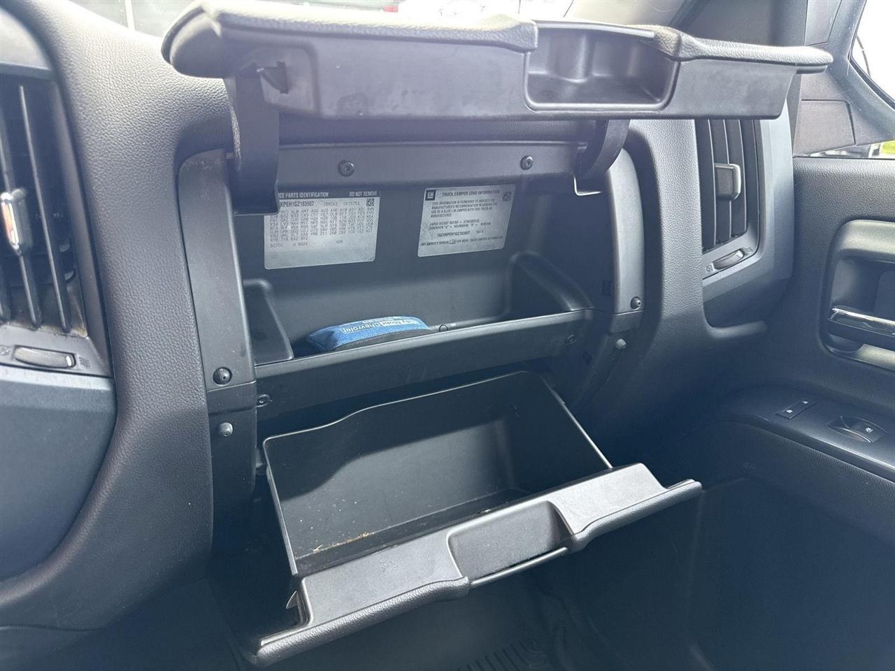 Chevrolet Silverado 1500 4WD Double Cab 143.5" Custom 2016