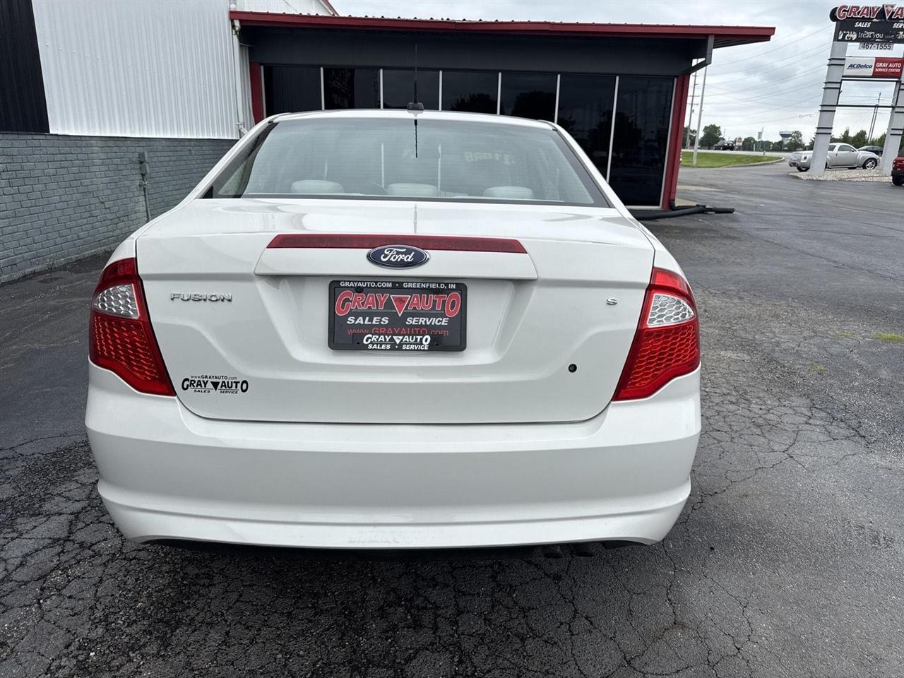 Ford Fusion 4dr Sdn S FWD 2010