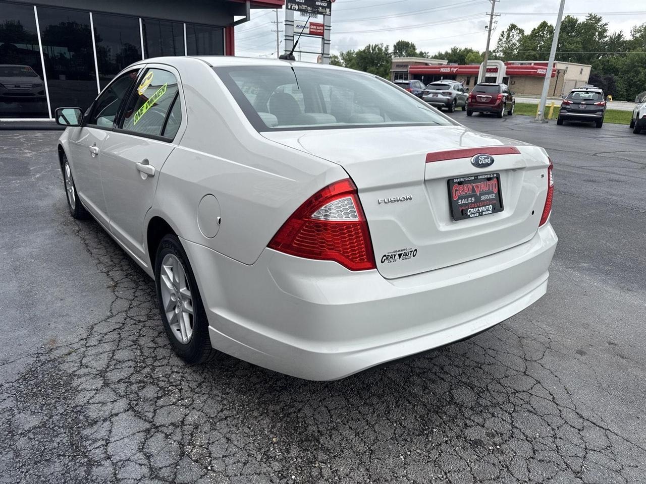 Ford Fusion 4dr Sdn S FWD 2010