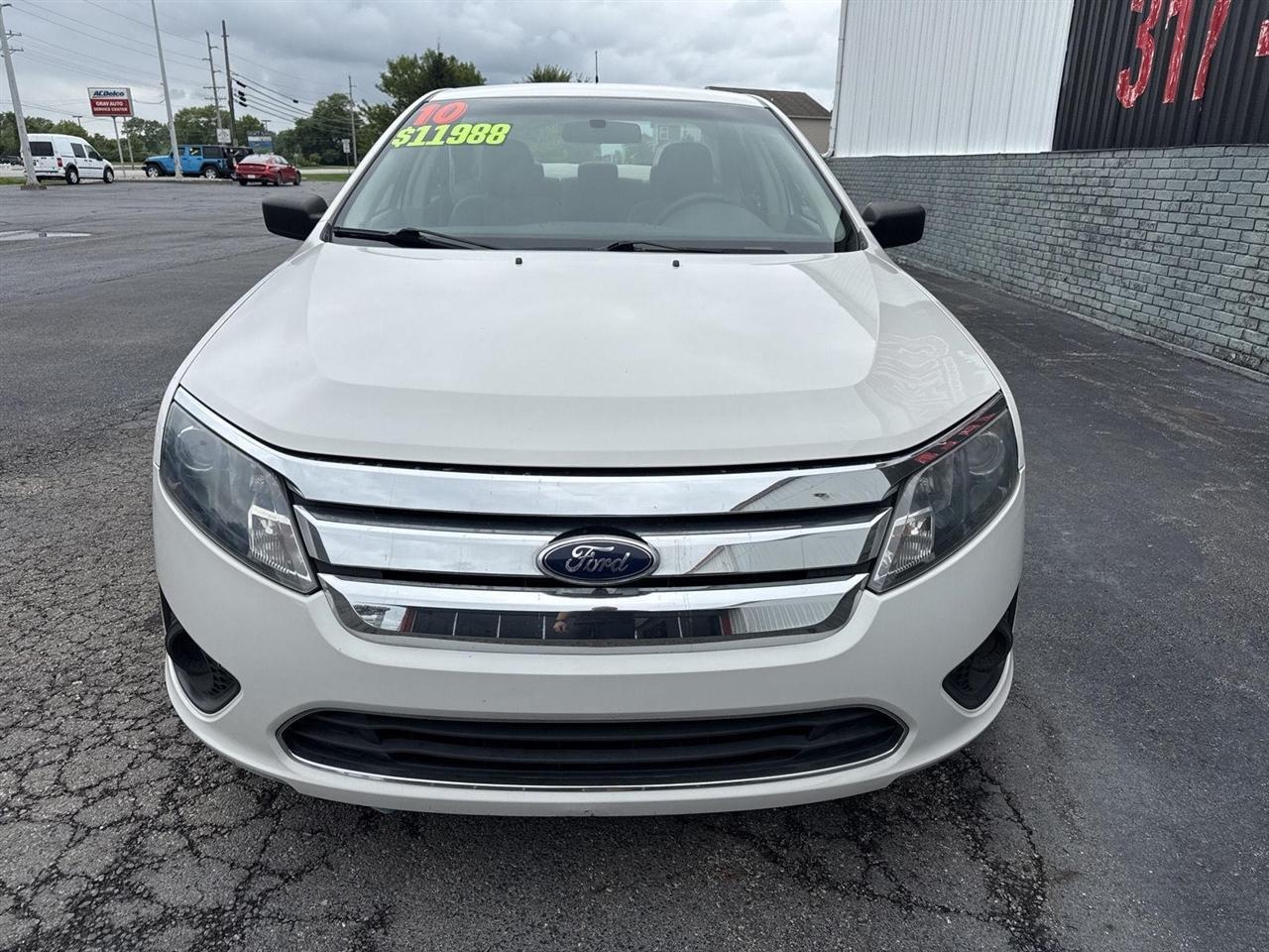 Ford Fusion 4dr Sdn S FWD 2010