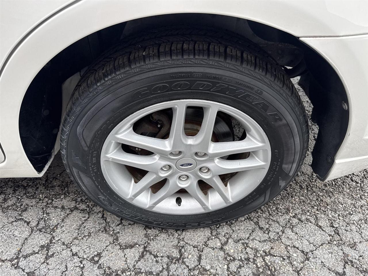 Ford Fusion 4dr Sdn S FWD 2010