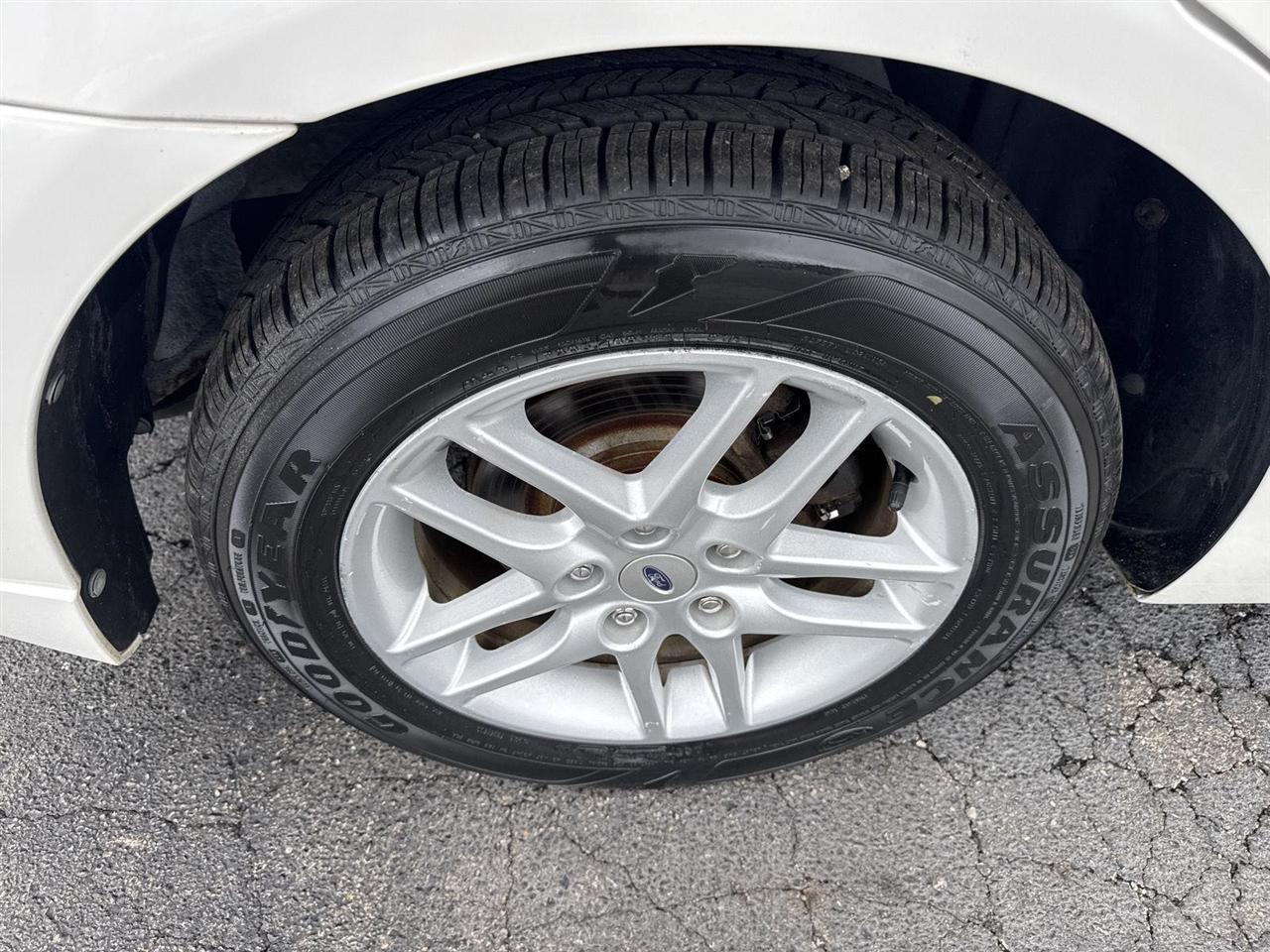 Ford Fusion 4dr Sdn S FWD 2010