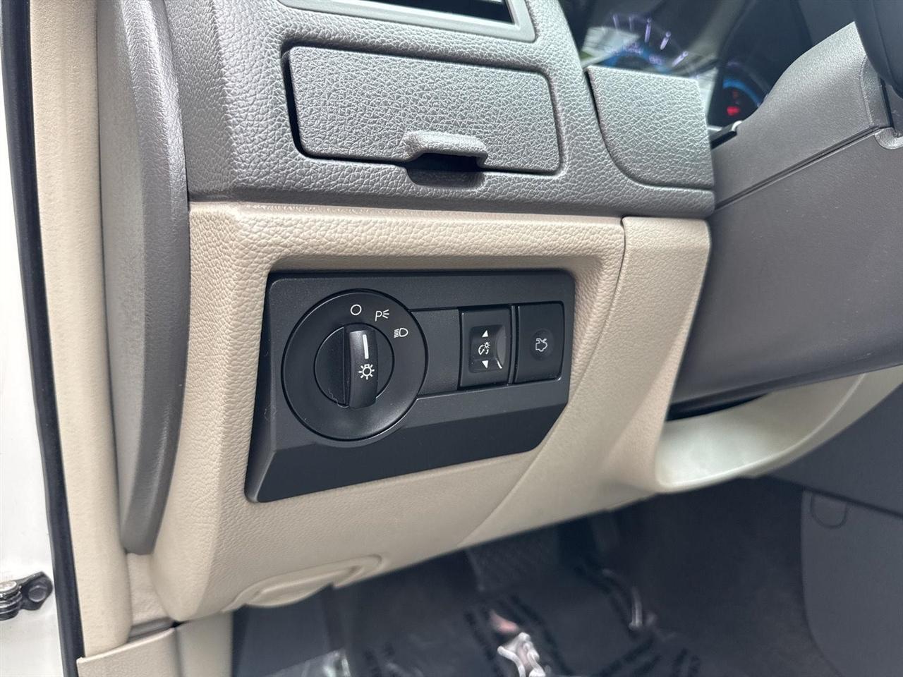 Ford Fusion 4dr Sdn S FWD 2010