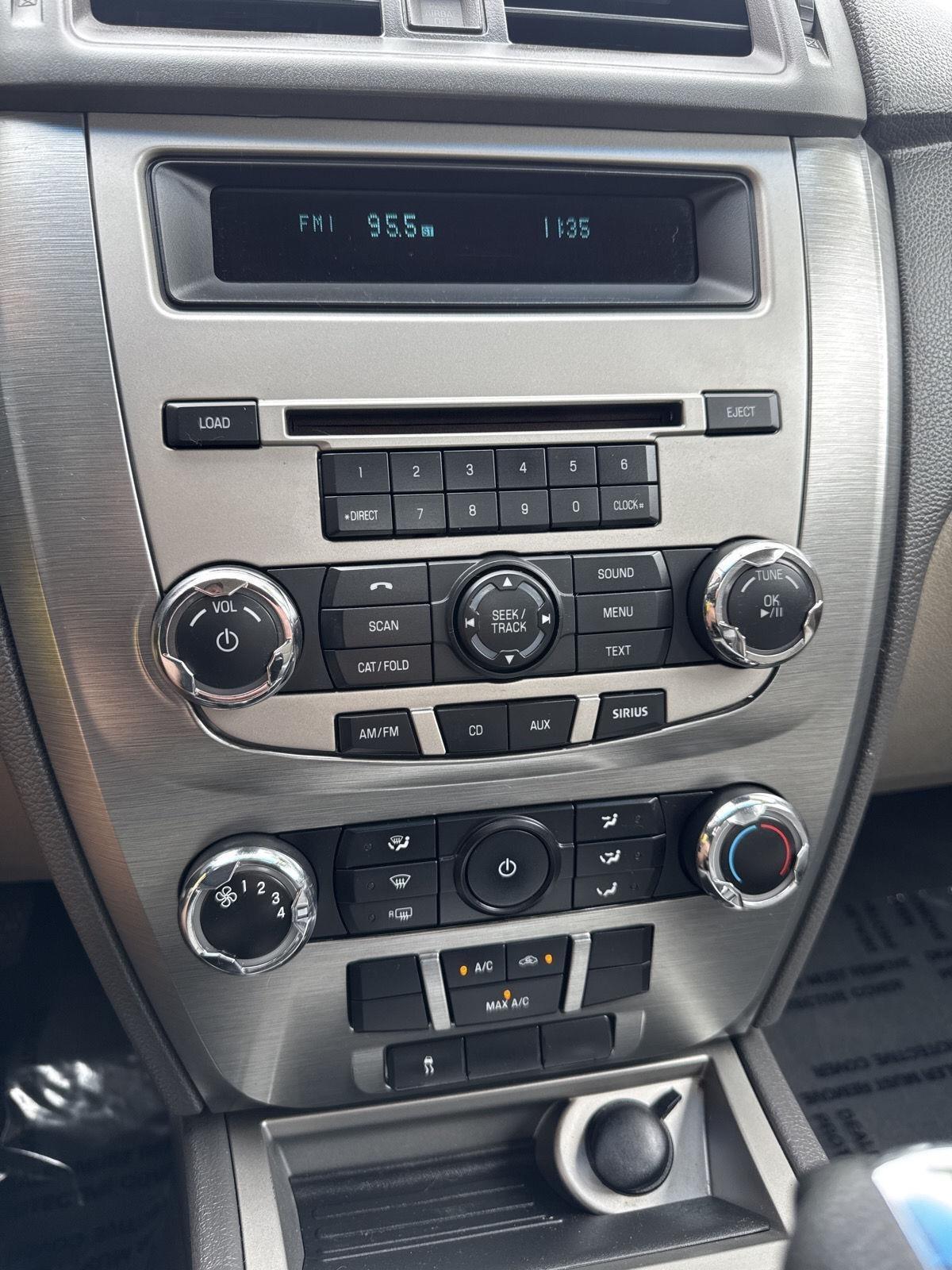 Ford Fusion 4dr Sdn S FWD 2010