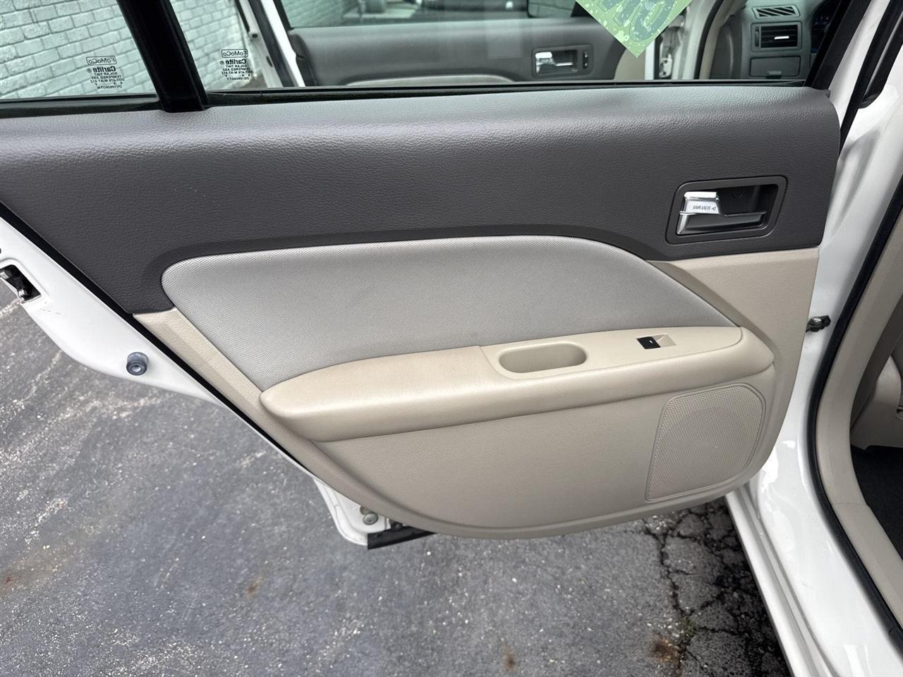 Ford Fusion 4dr Sdn S FWD 2010