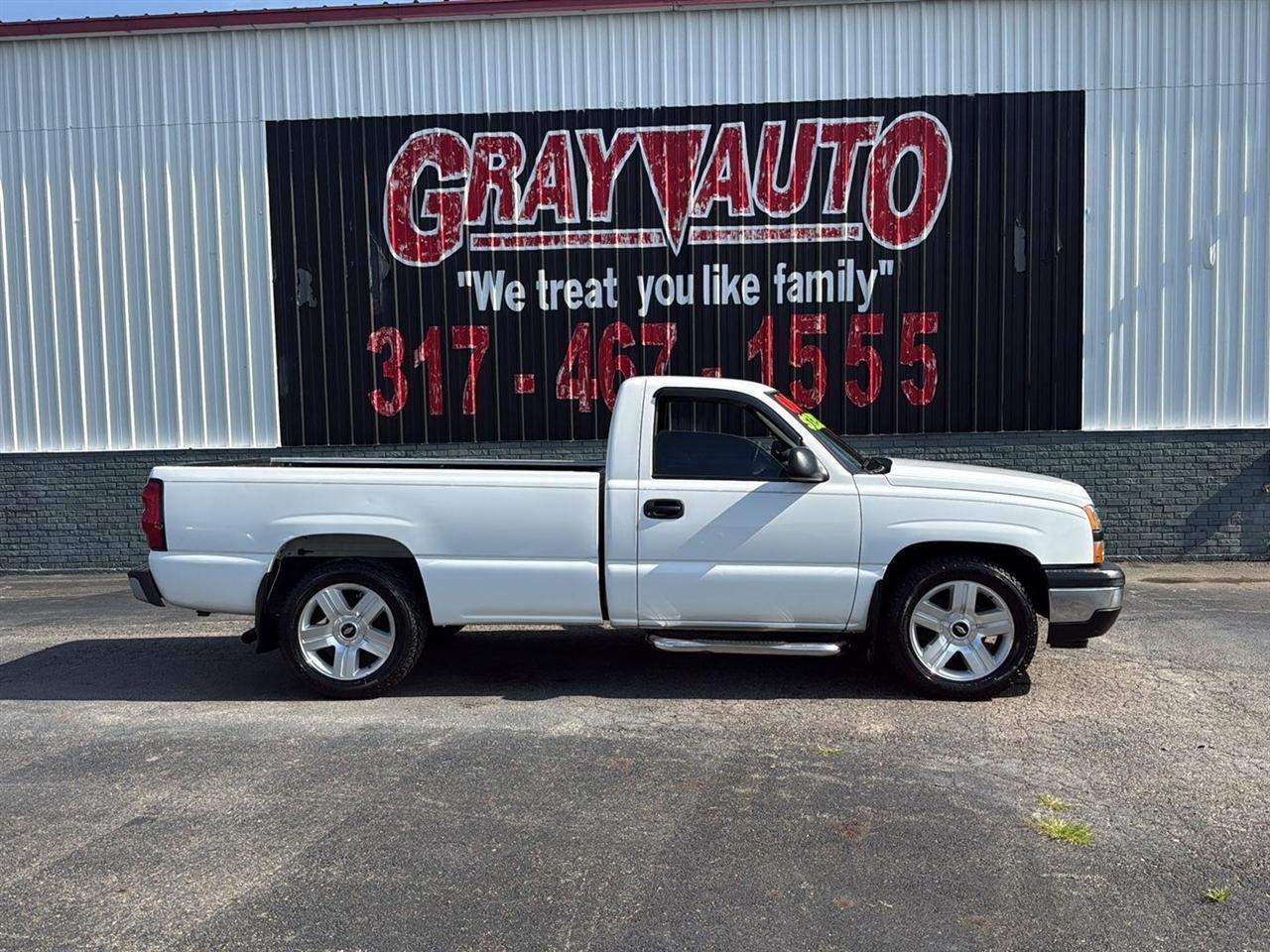 2006 Chevrolet Silverado 1500 Reg Cab 133.0" WB 2WD Work Truck