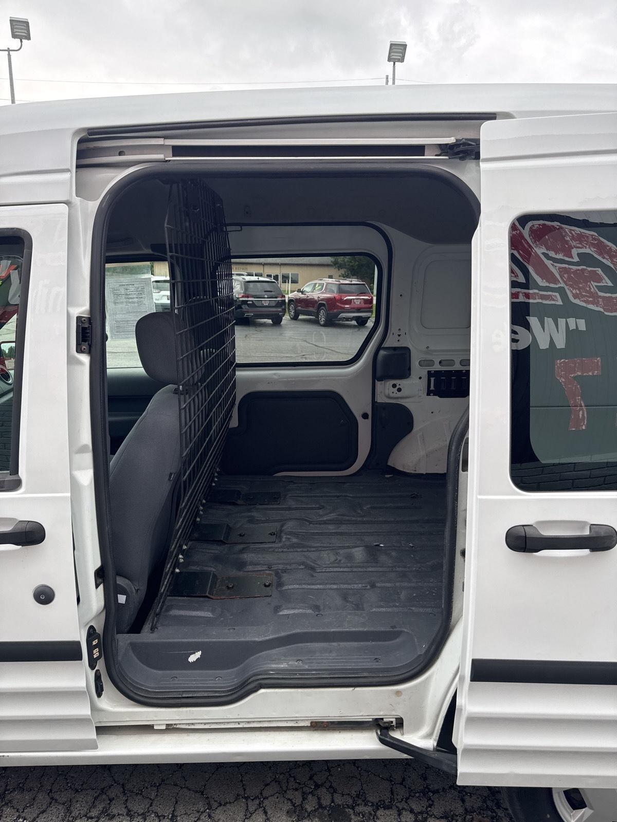 Ford Transit Connect 114.6" XLT w/side & rear door privacy glass 2012
