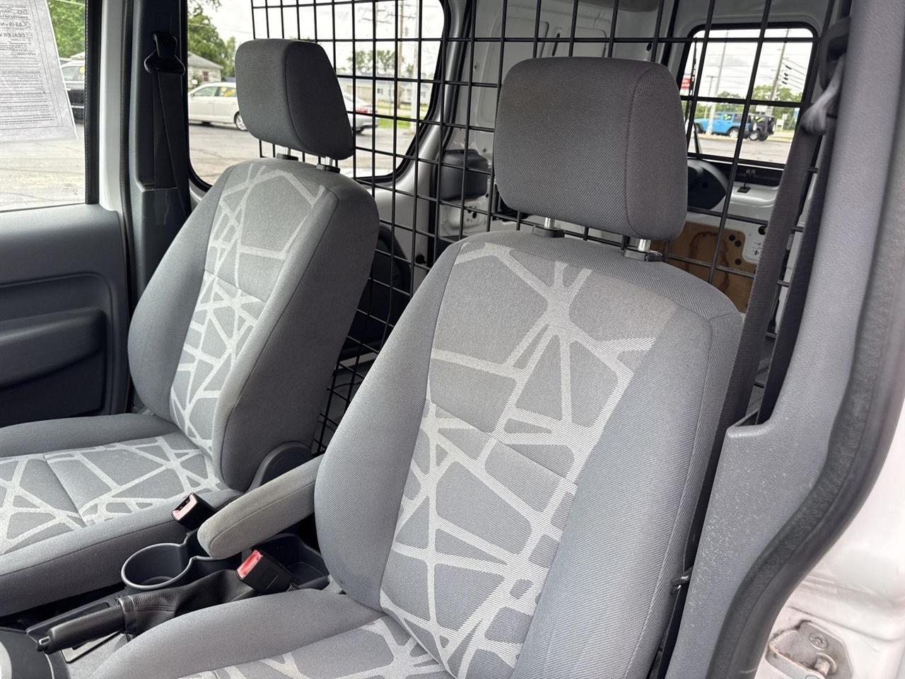 Ford Transit Connect 114.6" XLT w/side & rear door privacy glass 2012