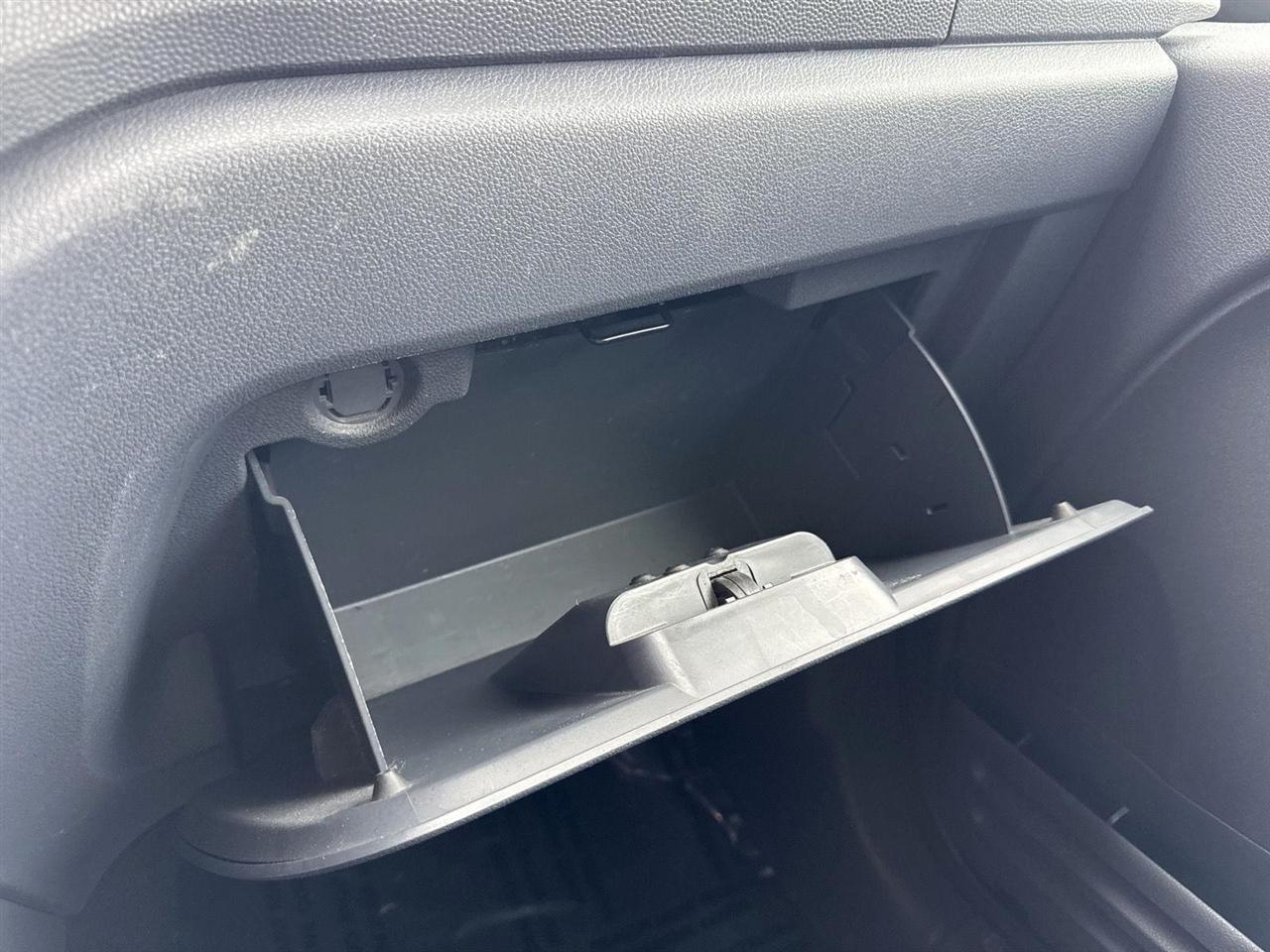Ford Transit Connect 114.6" XLT w/side & rear door privacy glass 2012