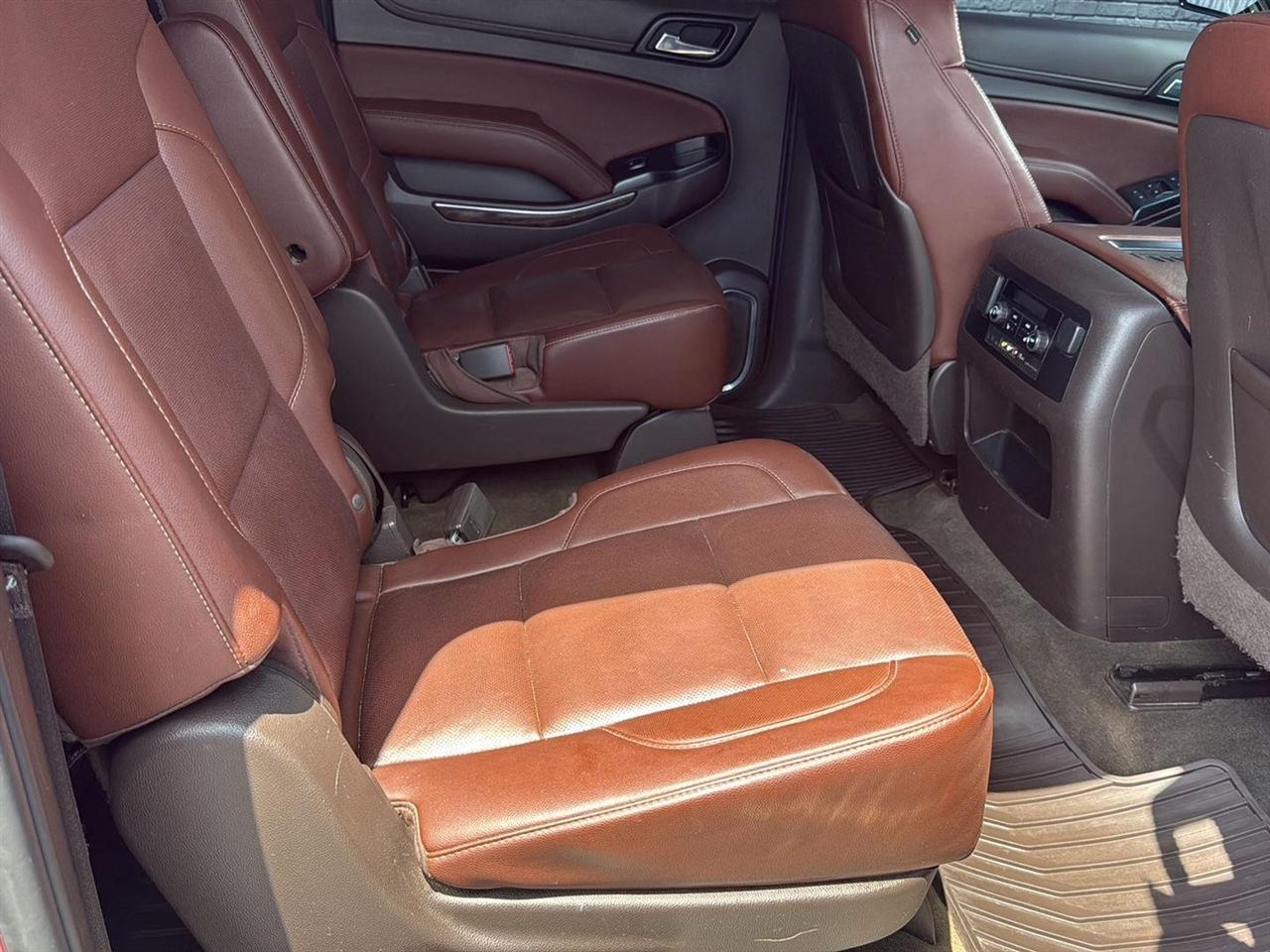Chevrolet Suburban 4WD 4dr 1500 LTZ 2016