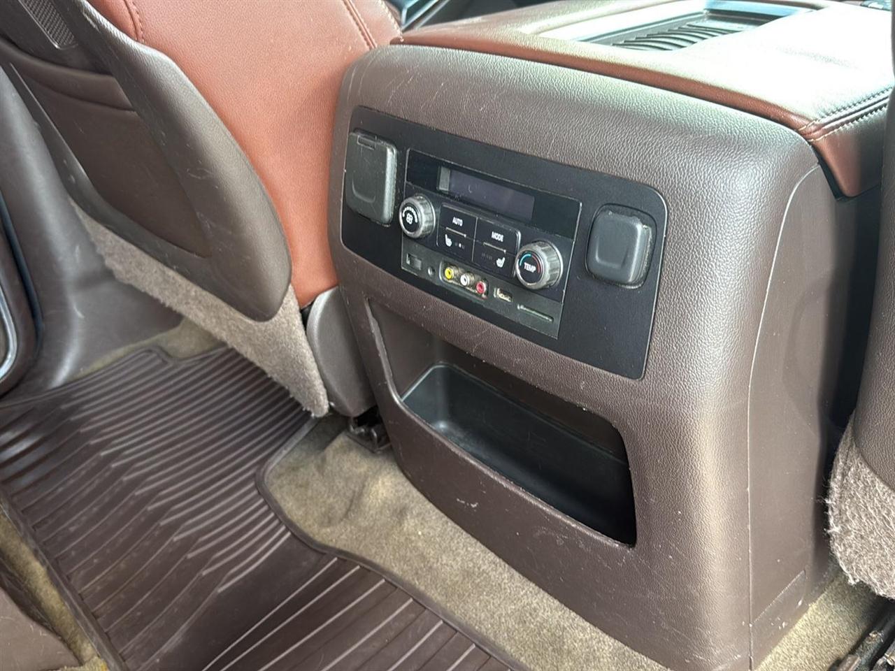 Chevrolet Suburban 4WD 4dr 1500 LTZ 2016