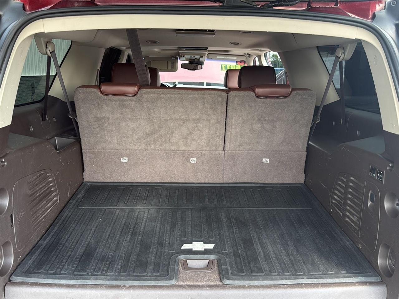 Chevrolet Suburban 4WD 4dr 1500 LTZ 2016