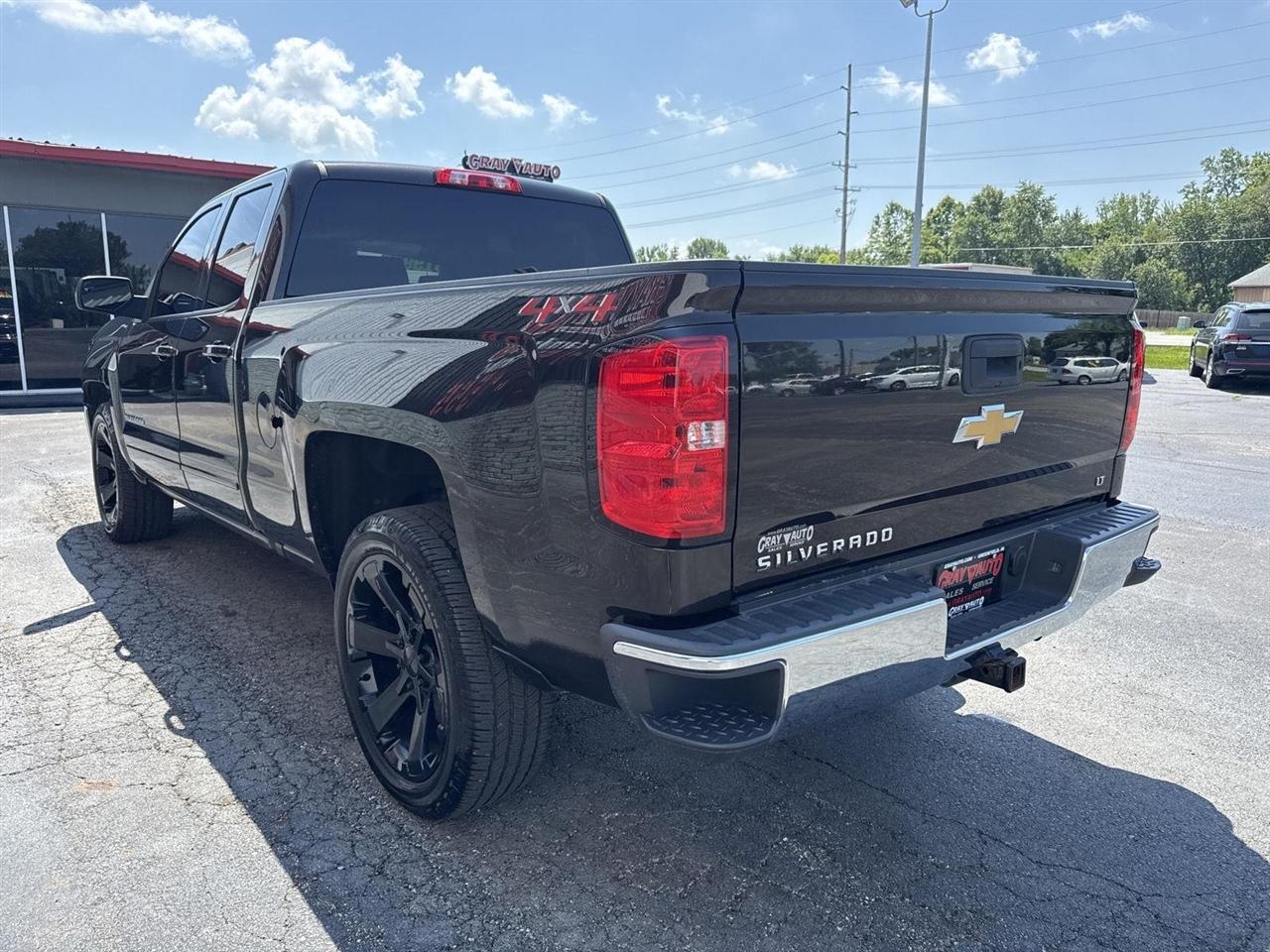 Chevrolet Silverado 1500 4WD Double Cab 143.5" LT w/1LT 2018