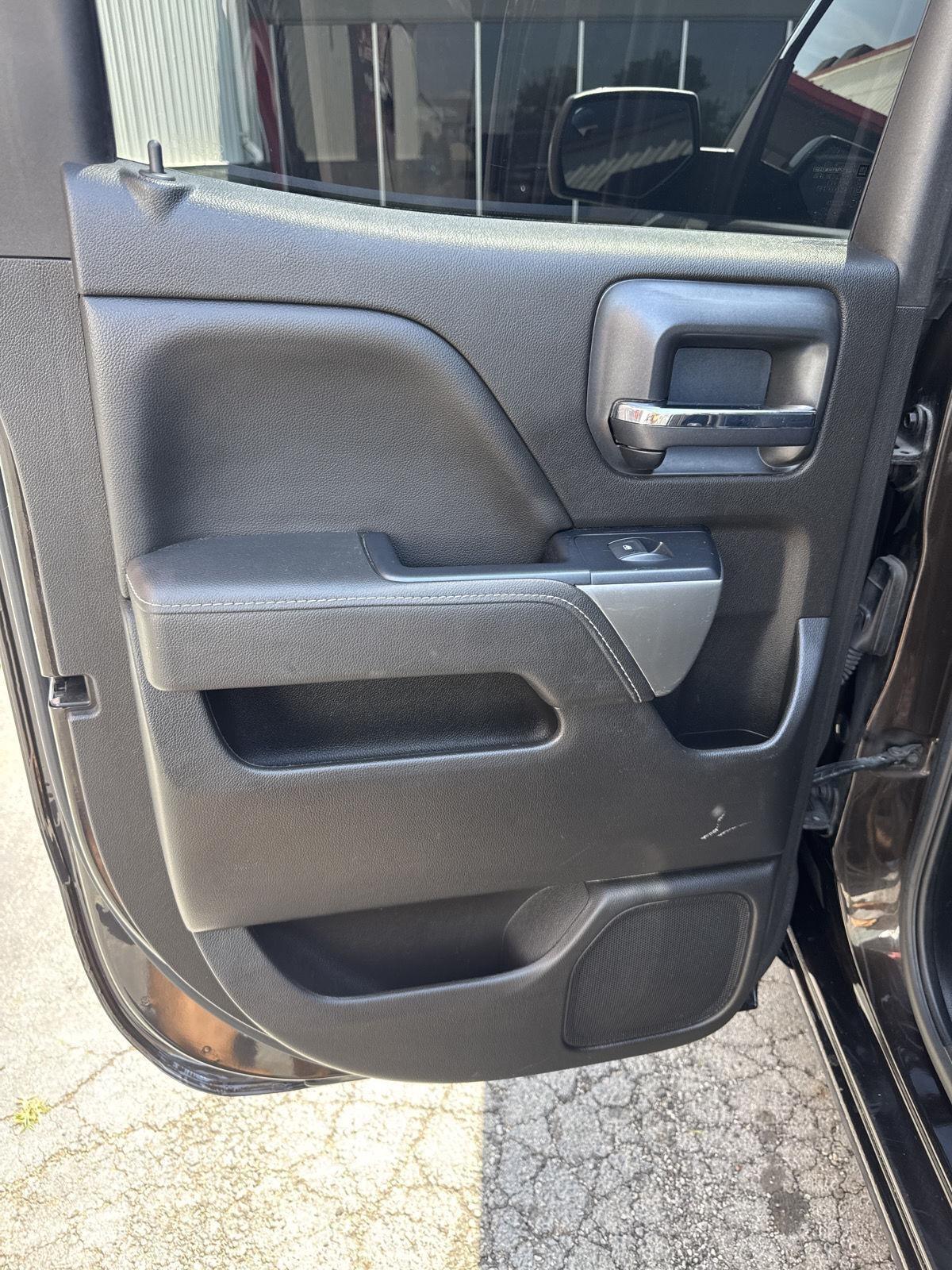 Chevrolet Silverado 1500 4WD Double Cab 143.5" LT w/1LT 2018