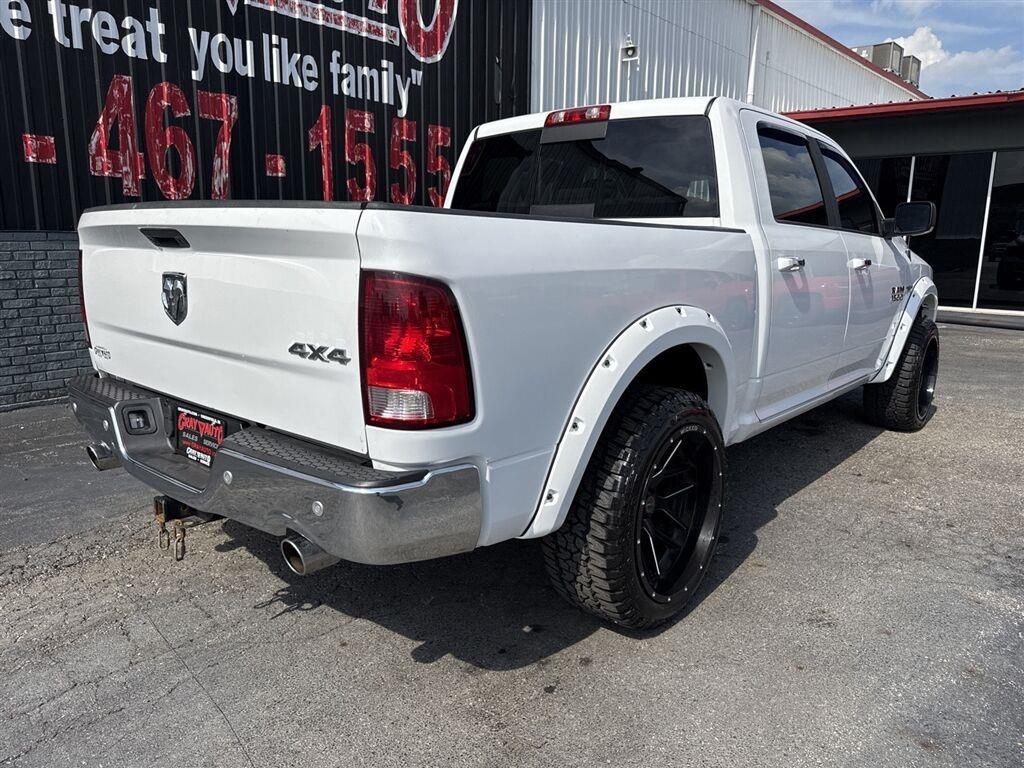 RAM 1500 Big Horn 4x4 Crew Cab 5'7" Box 2017