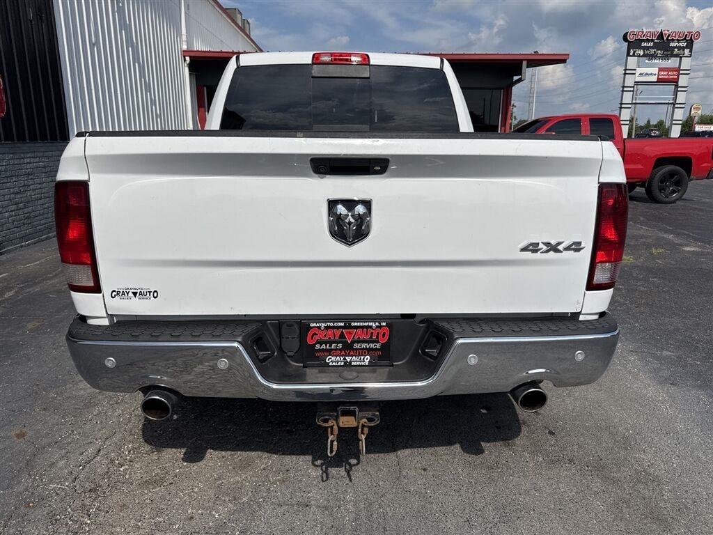 RAM 1500 Big Horn 4x4 Crew Cab 5'7" Box 2017